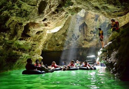 Full Day Tour Jomblang Cave, Timang Beach and Pengger Pine Forest, Tips Berwisata di Yogyakarta, Wisata Goa Pindul